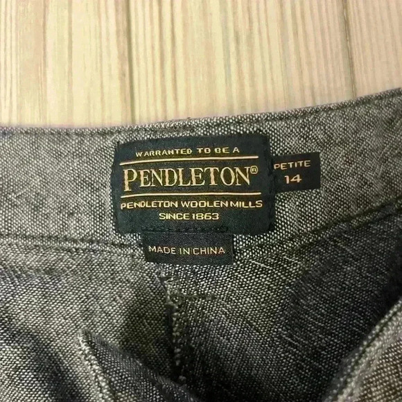 Pendleton Linen Blend Trousers - Picture 3 of 6